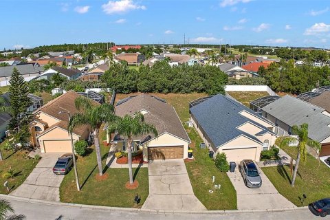 Casa en venta en Davenport, Florida, 4 dormitorios, 138.42 m2 № 1341818 - foto 4