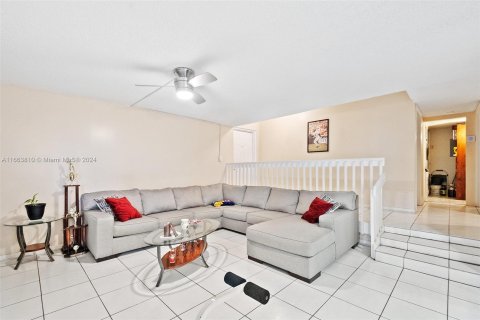 Copropriété à vendre à Davie, Floride: 2 chambres, 111.48 m2 № 1377577 - photo 7