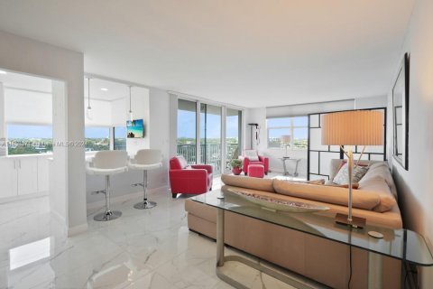 Condominio en venta en Lauderdale-by-the-Sea, Florida, 2 dormitorios, 143.07 m2 № 1073045 - foto 4