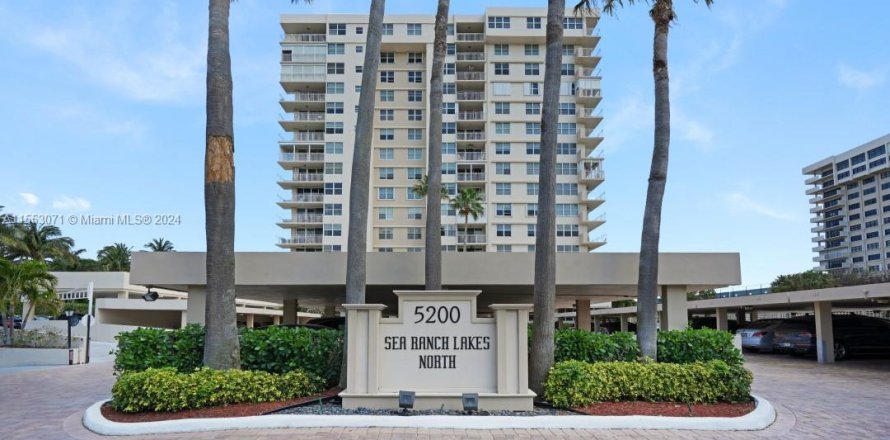 Condominio en Lauderdale-by-the-Sea, Florida, 2 dormitorios  № 1073045