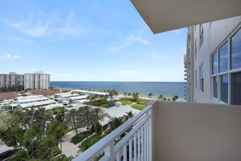 Condominio en venta en Lauderdale-by-the-Sea, Florida, 2 dormitorios, 143.07 m2 № 1073045 - foto 19