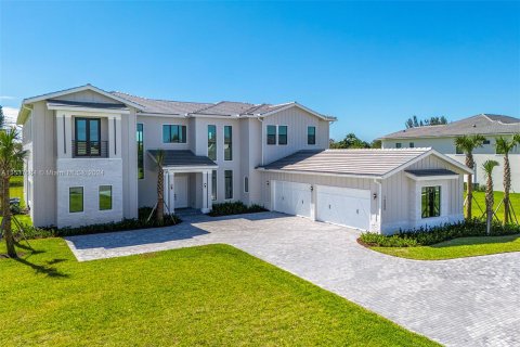 House in Davie, Florida 6 bedrooms, 647.53 sq.m. № 1035338 - photo 1
