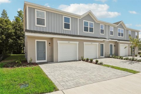 Townhouse in Davenport, Florida 3 bedrooms, 134.8 sq.m. № 1420632 - photo 1