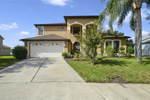 House in Orlando, Florida 4 bedrooms, 217.3 sq.m. № 1373840 - photo 1