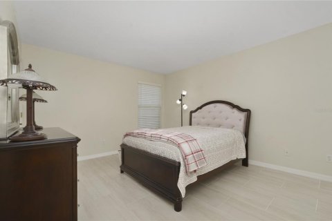 Casa en venta en Orlando, Florida, 4 dormitorios, 217.3 m2 № 1373840 - foto 18