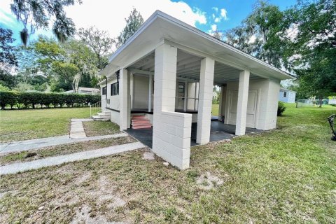 House in DeLand, Florida 3 bedrooms, 85.93 sq.m. № 1373841 - photo 25