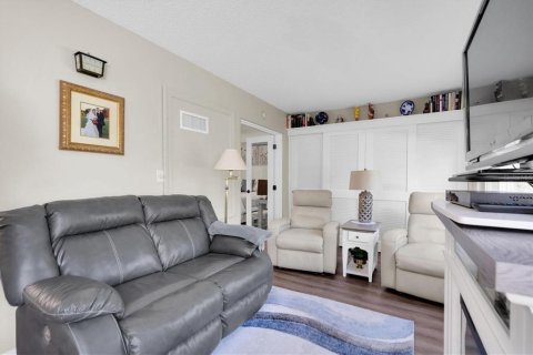 Condo in Clearwater, Florida, 2 bedrooms  № 1373783 - photo 15