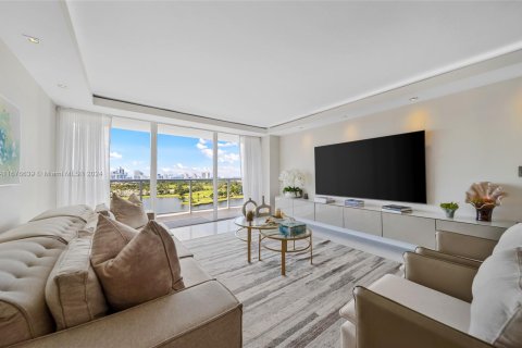 Condo in Aventura, Florida, 2 bedrooms  № 1402724 - photo 10