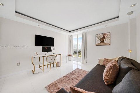 Condo in Aventura, Florida, 2 bedrooms  № 1402724 - photo 26