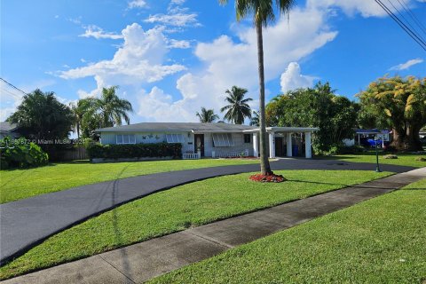 Villa ou maison à vendre à Margate, Floride: 2 chambres, 117.15 m2 № 1402681 - photo 1