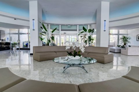 Condominio en venta en Miami Beach, Florida, 51.28 m2 № 1402772 - foto 23