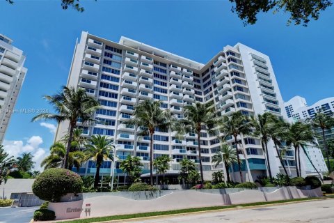 Condominio en venta en Miami Beach, Florida, 51.28 m2 № 1402772 - foto 16