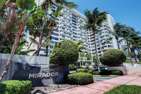 Condominio en venta en Miami Beach, Florida, 51.28 m2 № 1402772 - foto 19