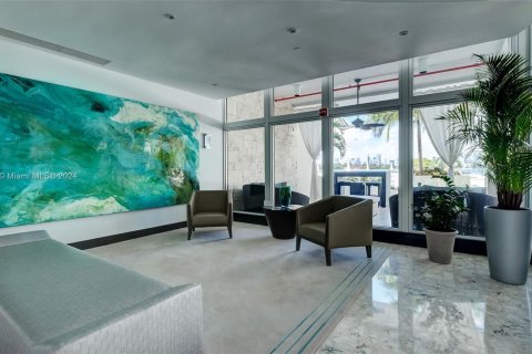 Condominio en venta en Miami Beach, Florida, 51.28 m2 № 1402772 - foto 25