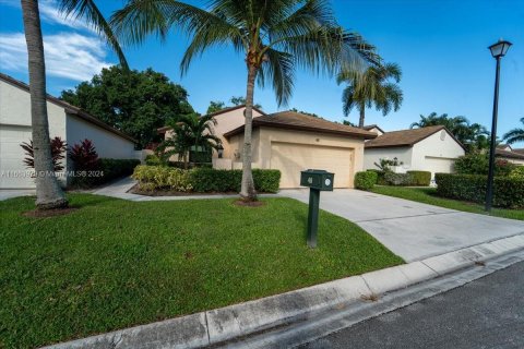 House in Palm Beach Gardens, Florida 3 bedrooms, 137.77 sq.m. № 1402680 - photo 16