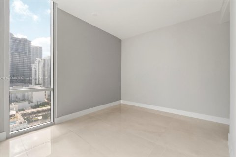 Condo in Miami, Florida, 3 bedrooms  № 1402773 - photo 17