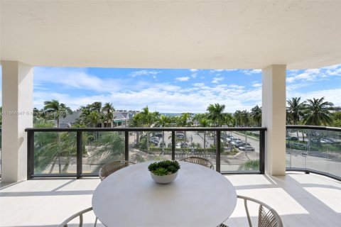 Condominio en venta en Miami, Florida, 2 dormitorios, 167.69 m2 № 1385548 - foto 27