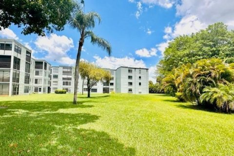 Copropriété à vendre à Boca Raton, Floride: 2 chambres, 90.95 m2 № 1217220 - photo 15