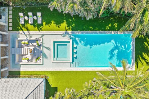 Villa ou maison à vendre à North Palm Beach, Floride: 5 chambres, 726.77 m2 № 1079406 - photo 1