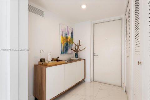 Condominio en venta en Miami Beach, Florida, 2 dormitorios, 109.16 m2 № 1441682 - foto 6