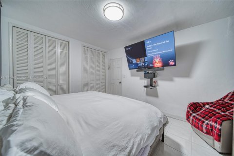 Condo in North Miami Beach, Florida, 1 bedroom  № 1237362 - photo 7