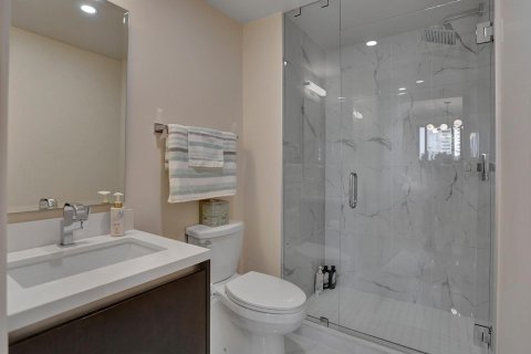 Condo in Fort Lauderdale, Florida, 3 bedrooms  № 1024686 - photo 25