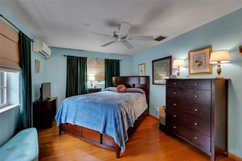 Villa ou maison à vendre à Wilton Manors, Floride: 3 chambres, 138.42 m2 № 1072739 - photo 23