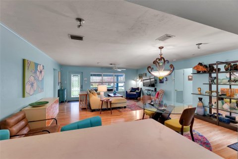 Villa ou maison à vendre à Wilton Manors, Floride: 3 chambres, 138.42 m2 № 1072739 - photo 25