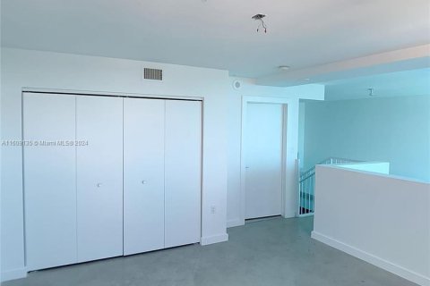 Copropriété à louer à Miami, Floride: 2 chambres, 92.07 m2 № 1231088 - photo 6