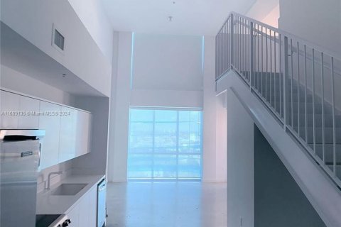 Copropriété à louer à Miami, Floride: 2 chambres, 92.07 m2 № 1231088 - photo 7