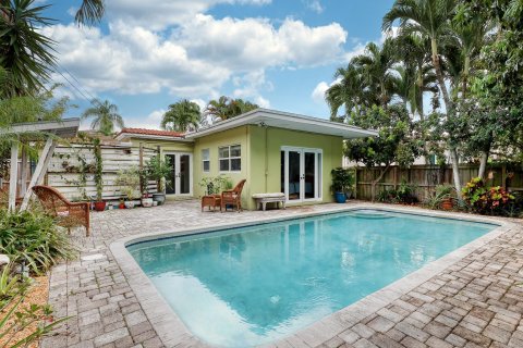 House in Fort Lauderdale, Florida 2 bedrooms, 113.71 sq.m. № 1091875 - photo 2