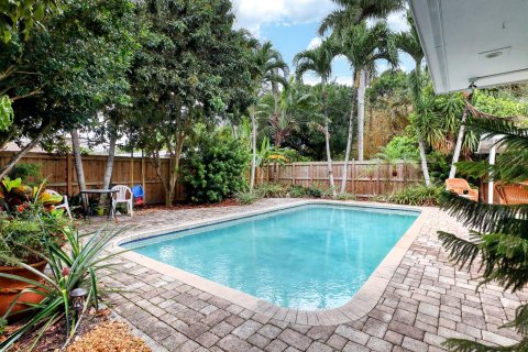 Casa en venta en Fort Lauderdale, Florida, 2 dormitorios, 113.71 m2 № 1091875 - foto 1