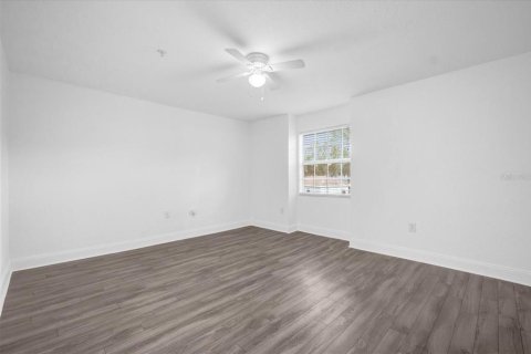 Condo in Orlando, Florida, 2 bedrooms  № 1397996 - photo 14