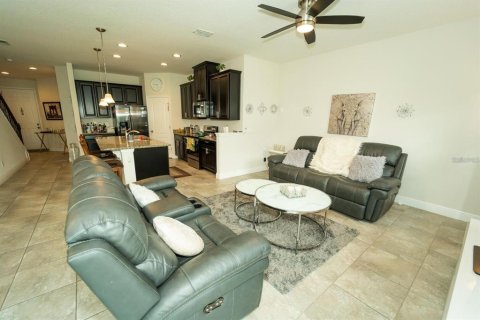 Townhouse in Kissimmee, Florida 3 bedrooms, 162.3 sq.m. № 1397999 - photo 8