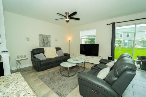 Townhouse in Kissimmee, Florida 3 bedrooms, 162.3 sq.m. № 1397999 - photo 7