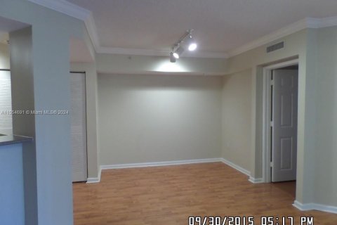 Copropriété à vendre à Hollywood, Floride: 2 chambres, 104.98 m2 № 1075374 - photo 4