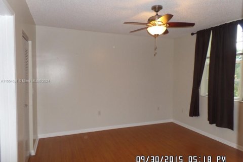 Condo in Hollywood, Florida, 2 bedrooms  № 1075374 - photo 5