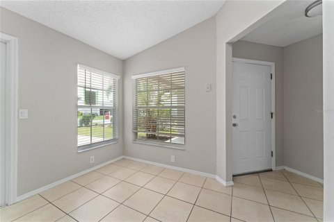 Villa ou maison à vendre à Kissimmee, Floride: 3 chambres, 113.81 m2 № 1338563 - photo 4