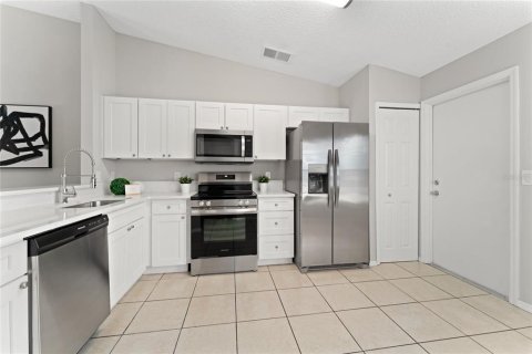 Villa ou maison à vendre à Kissimmee, Floride: 3 chambres, 113.81 m2 № 1338563 - photo 6