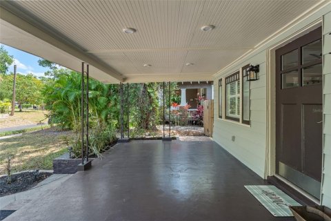 Commercial property in Tampa, Florida 4 bedrooms, 276.76 sq.m. № 1251865 - photo 4