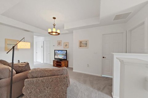 Casa en venta en Land O' Lakes, Florida, 6 dormitorios, 339.19 m2 № 1039506 - foto 30
