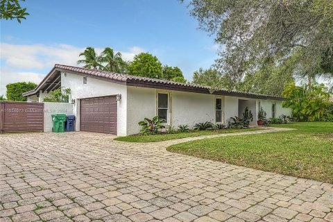 Casa en venta en Miami, Florida, 4 dormitorios, 240.62 m2 № 1400197 - foto 7