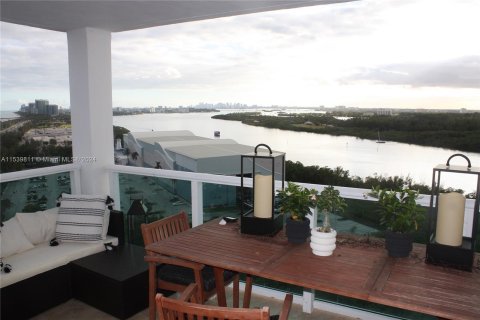 Condominio en venta en Sunny Isles Beach, Florida, 2 dormitorios, 148.92 m2 № 1031163 - foto 5