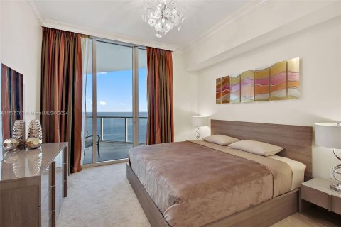 Condo in Sunny Isles Beach, Florida, 3 bedrooms  № 1293846 - photo 13