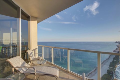 Condo in Sunny Isles Beach, Florida, 3 bedrooms  № 1293846 - photo 8