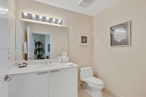 Condo in Sunny Isles Beach, Florida, 3 bedrooms  № 1293846 - photo 16