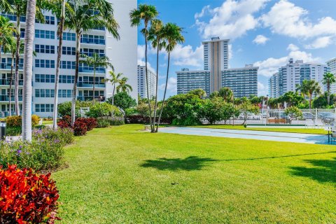 Condo in Fort Lauderdale, Florida, 2 bedrooms  № 1031685 - photo 6