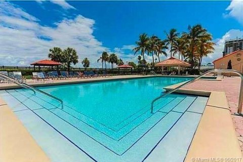 Copropriété à vendre à Miami Beach, Floride: 2 chambres, 96.06 m2 № 1391558 - photo 20