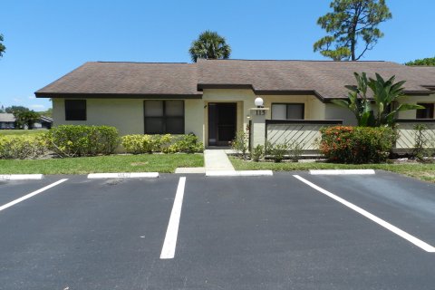 House in Royal Palm Beach, Florida 3 bedrooms, 120.59 sq.m. № 1077139 - photo 29