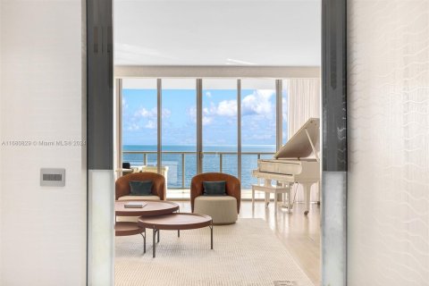 Condominio en venta en Bal Harbour, Florida, 3 dormitorios, 290.6 m2 № 1427534 - foto 5